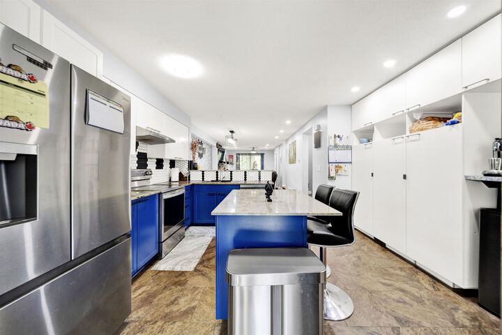 Property Photo: 19250 65 Avenue 64 BC V4N 5R7