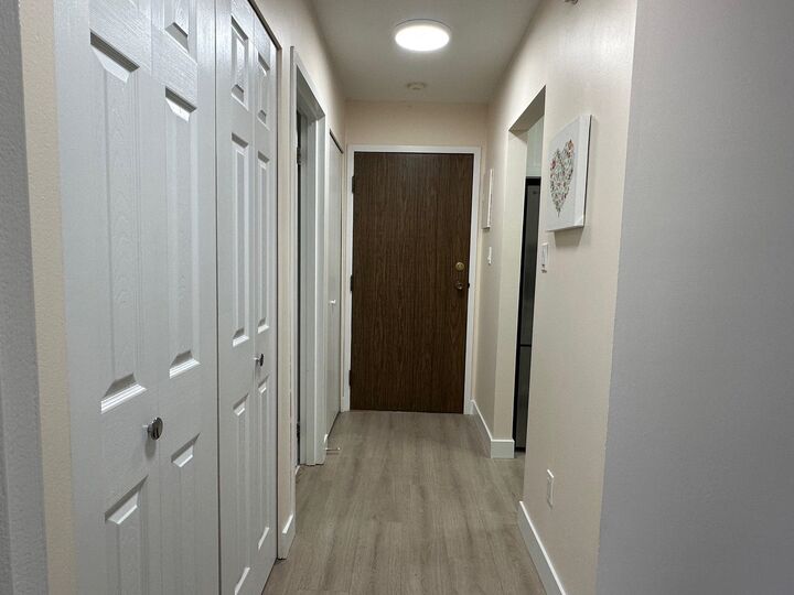 Property Photo: 4941 Lougheed Highway 401 BC V5B 4S6