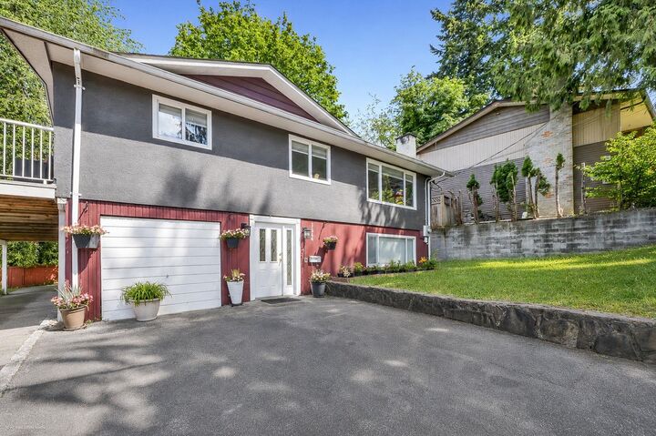 Property Photo: 11564 141A Street BC V3R 3K5