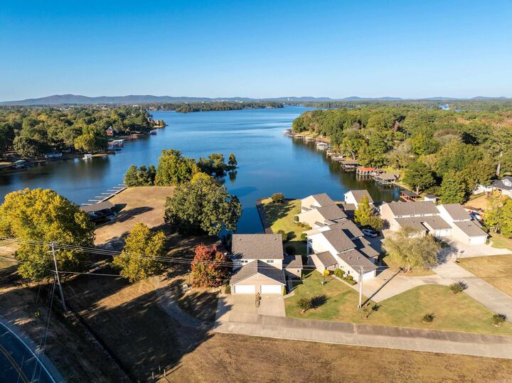 Property Photo: 115 Mount Carmel Rd AR 71913
