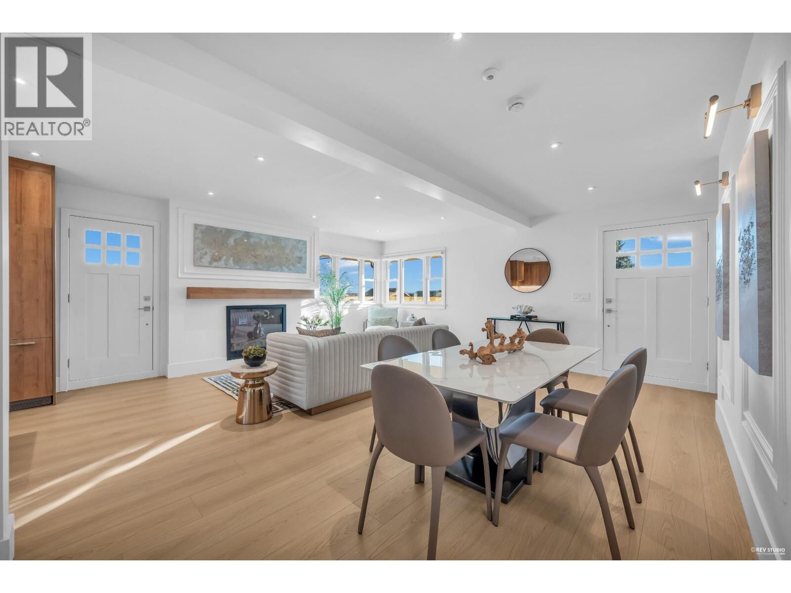 Property Photo:  1125 Cartier Avenue 103  BC V3K 2C1 