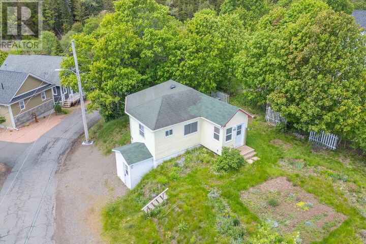 Property Photo: 2388 Western Avenue NS B0M 1S0