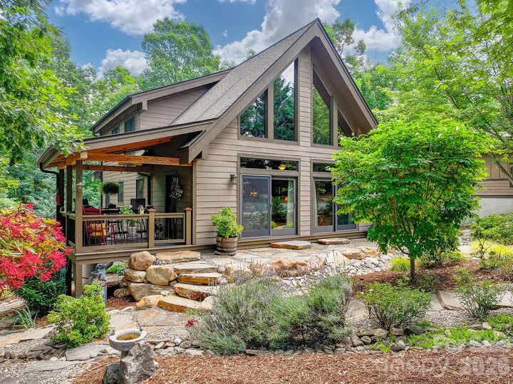 Property Photo: 68 Woodgate Trail 93 NC 28751