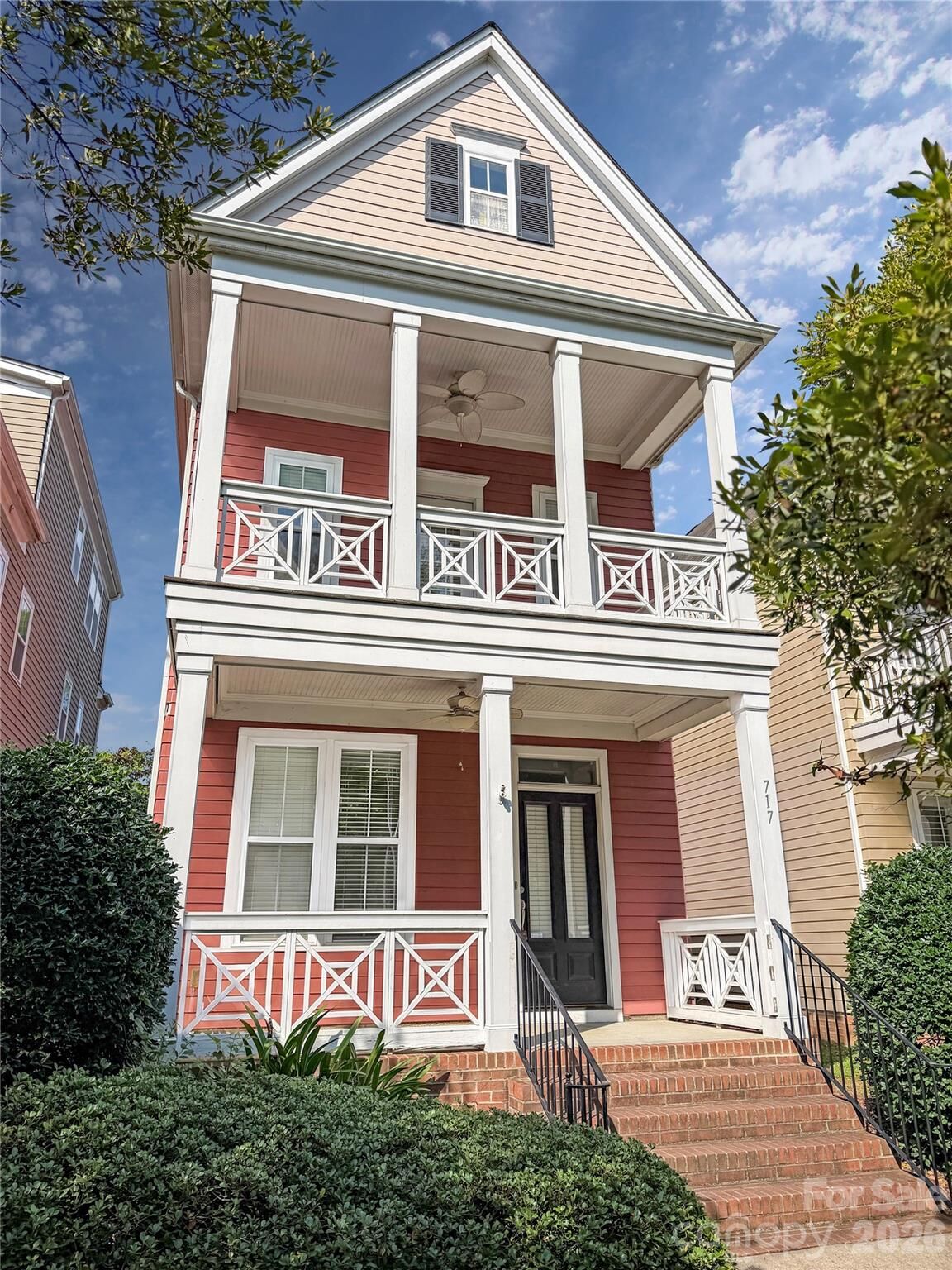 Property Photo:  717 E 8th Street  NC 28202 