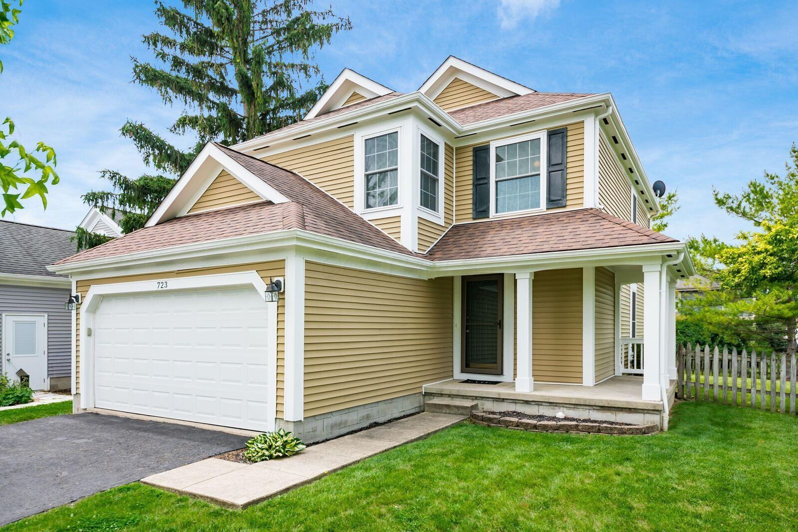 Property Photo:  723 Platoon Drive  OH 43119 