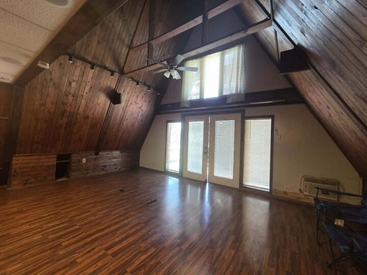Property Photo:  974 Miller Avenue  OH 43055 
