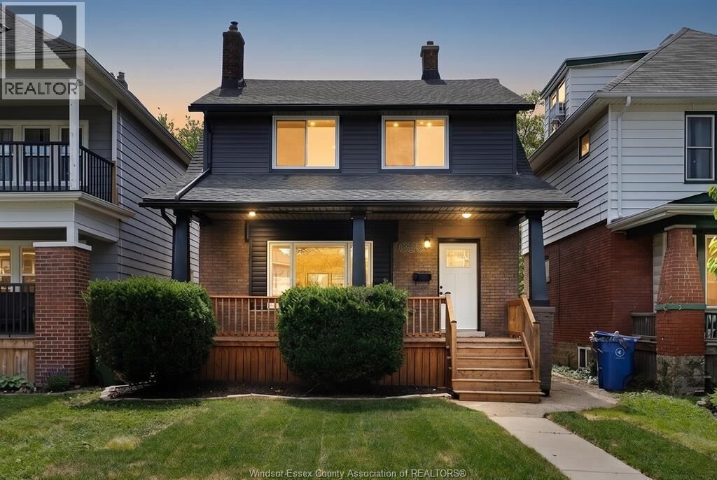 Property Photo:  859 Moy Avenue  ON N9A 2N7 