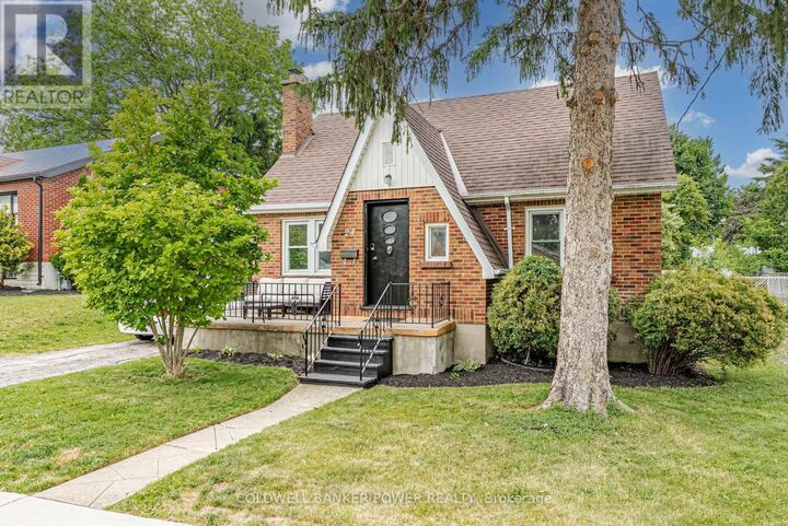 Property Photo:  24 Lambeth Avenue  ON N6C 2L4 
