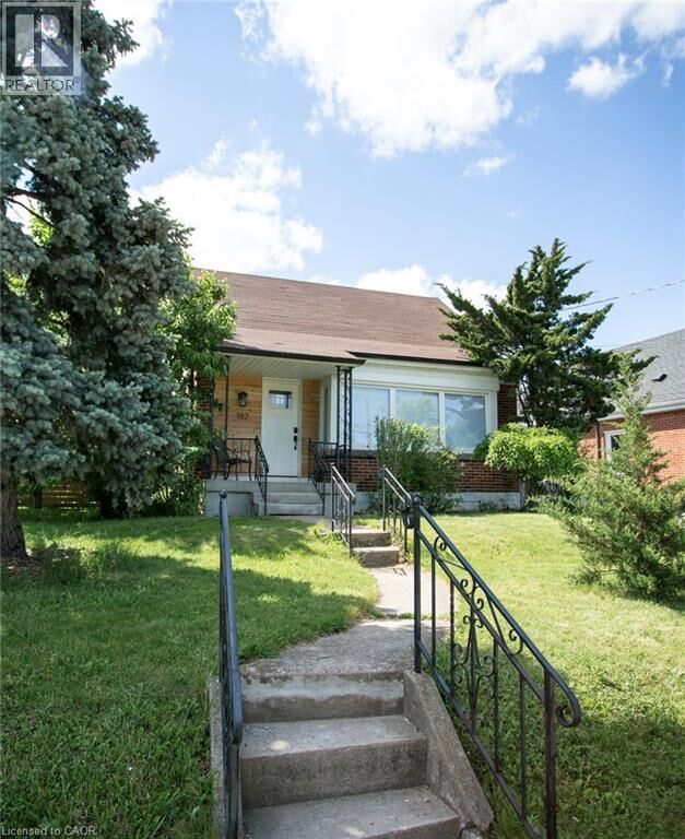 Photo de la propriété: 182 Erindale Avenue ON L8K 4R4