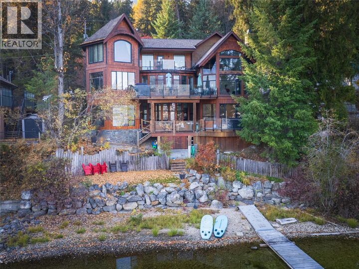 1722 West Lake Drive — photo 1
