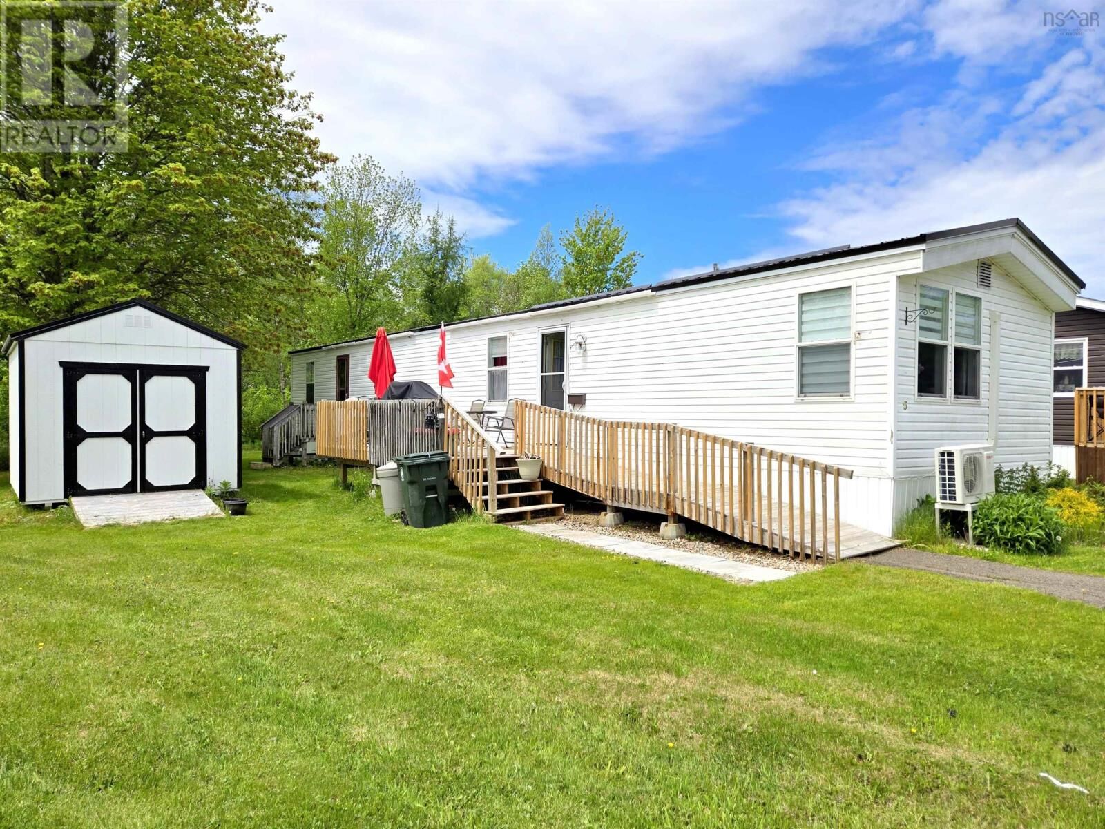 Property Photo: 5 Birch Court NS B4H 4K3