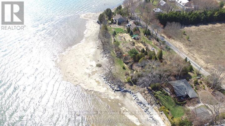 1806 Lakeshore Road — photo 1