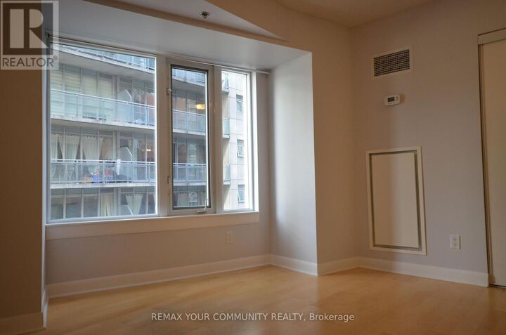 Property Photo:  210 Victoria Street 707  ON M5B 1V8 