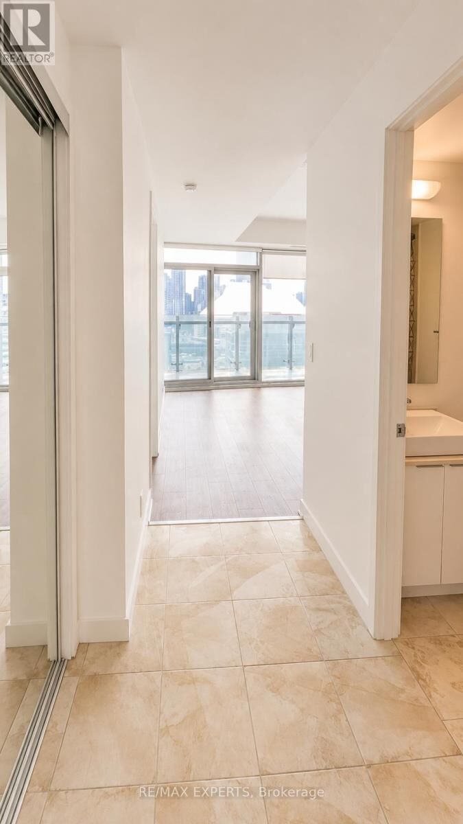 Property Photo: 14 York Street 1706 ON M5J 0A9