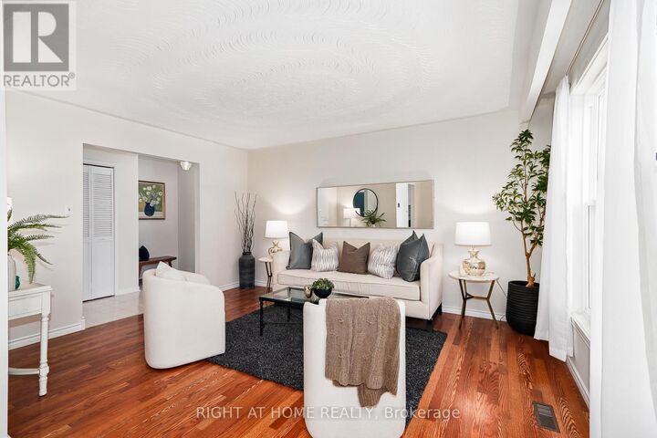 Property Photo: 1059 Glen Mhor Crescent ON L4R 4P5