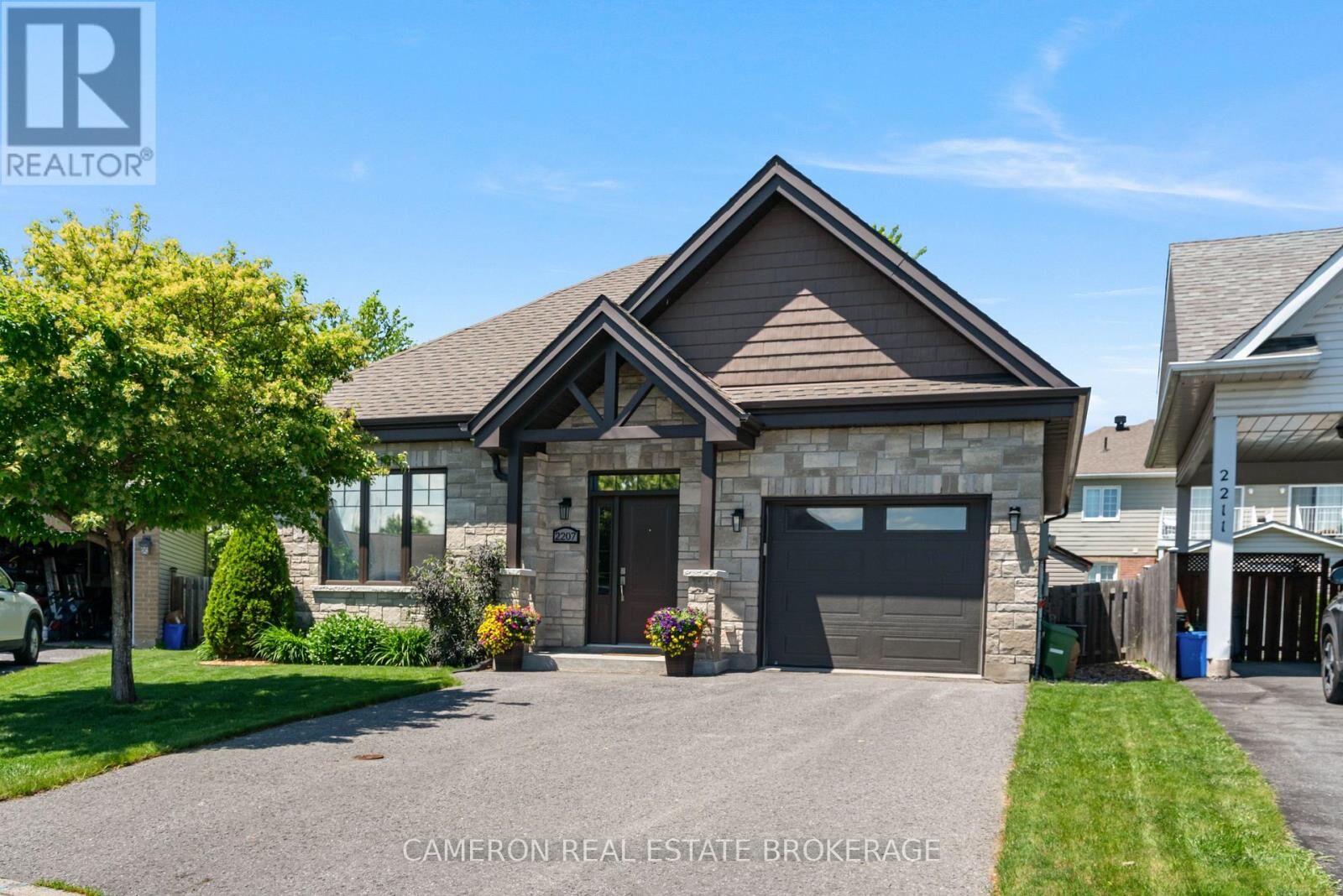 Property Photo: 2207 Heron Court ON K6H 7P5