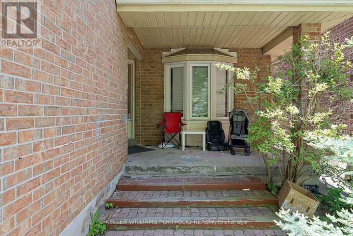 Property Photo: 73 Jessica Gardens ON L4J 3G1