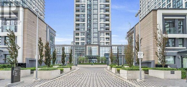Property Photo:  7 Mabelle Avenue 4407  ON M9A 0C9 