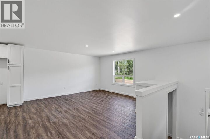 Property Photo:  209 Central Avenue S  SK S0J 0N0 