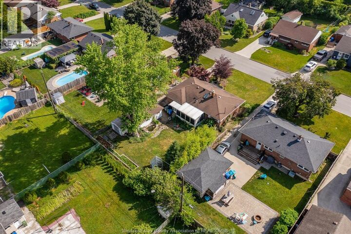 Property Photo: 3063 Bruce Avenue ON N9E 1W3