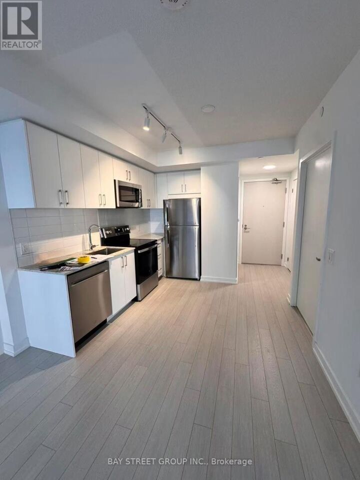 Property Photo:  4010 Eglinton Avenue West 205  ON M9A 0G5 