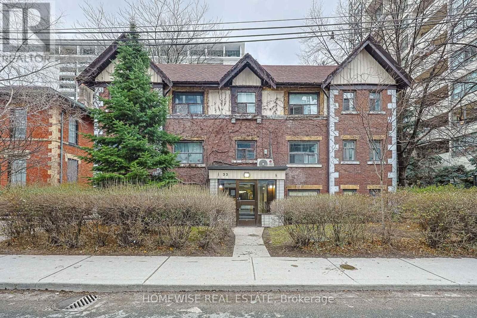 Property Photo:  33 Maitland Street 303  ON M4Y 1C8 