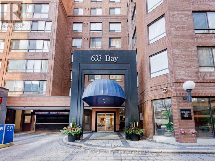 Property Photo:  633 Bay Street 2313  ON M5G 2G4 