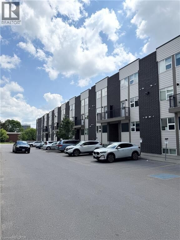 Property Photo: 338 Albert Street 114 ON N2L 3T8