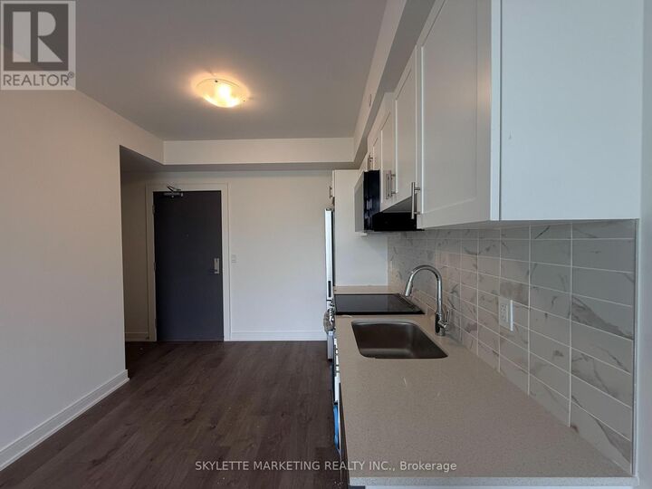 Property Photo: 705 Davis Drive 204 A ON L3Y 0J1