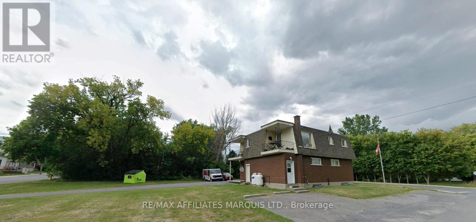 Property Photo: 15 Main Street North 2B ON K0C 1T0