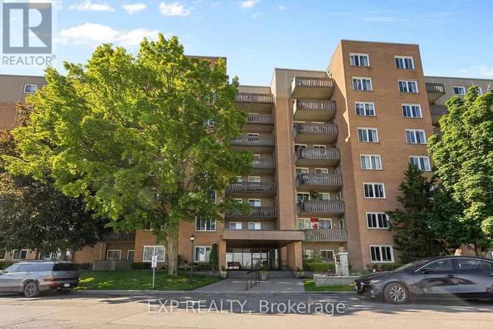 Property Photo: 1599 Lassiter Terrace 215 ON K1J 8R6