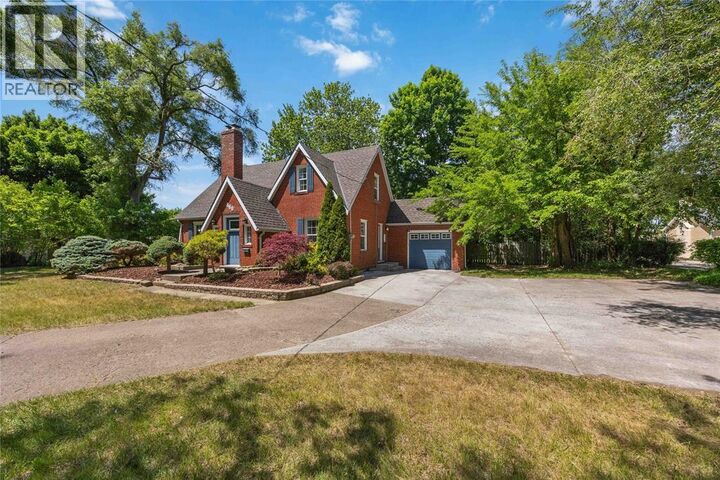 Property Photo:  860 London Road  ON N7T 4Y2 