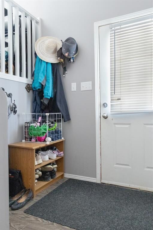 Property Photo: 347 Neufeld Drive MB R5G 1K8