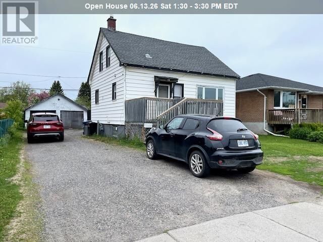 Property Photo: 258 Algonquin Ave S ON P7B 4T6
