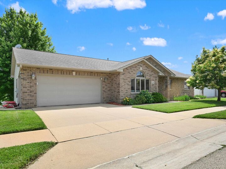 Property Photo: 3524 Lunar Drive IA 52002