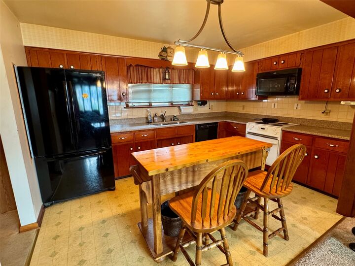 Property Photo:  3651 Delmar Drive  PA 16506 