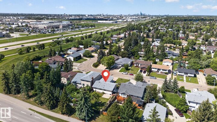Property Photo:  8807 24 Avenue NW  AB T6W 2W3 