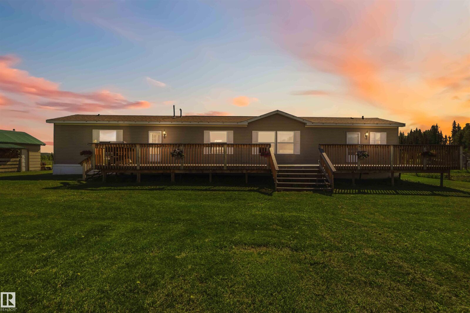 Property Photo: 55213 Rge Road 62 AB T0E 2A0