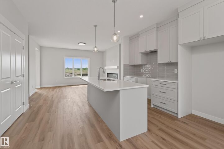 Property Photo:  8533 96 Avenue  AB T8R 2R5 