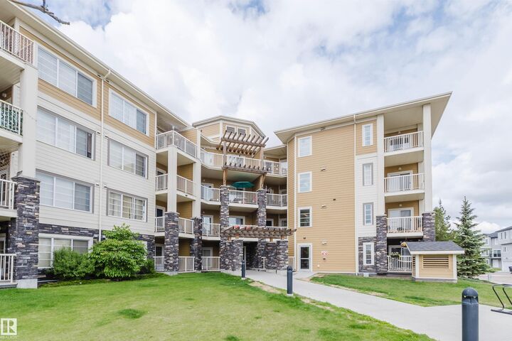 Property Photo: 3670 139 Avenue NW 402 AB T5Y 3N5