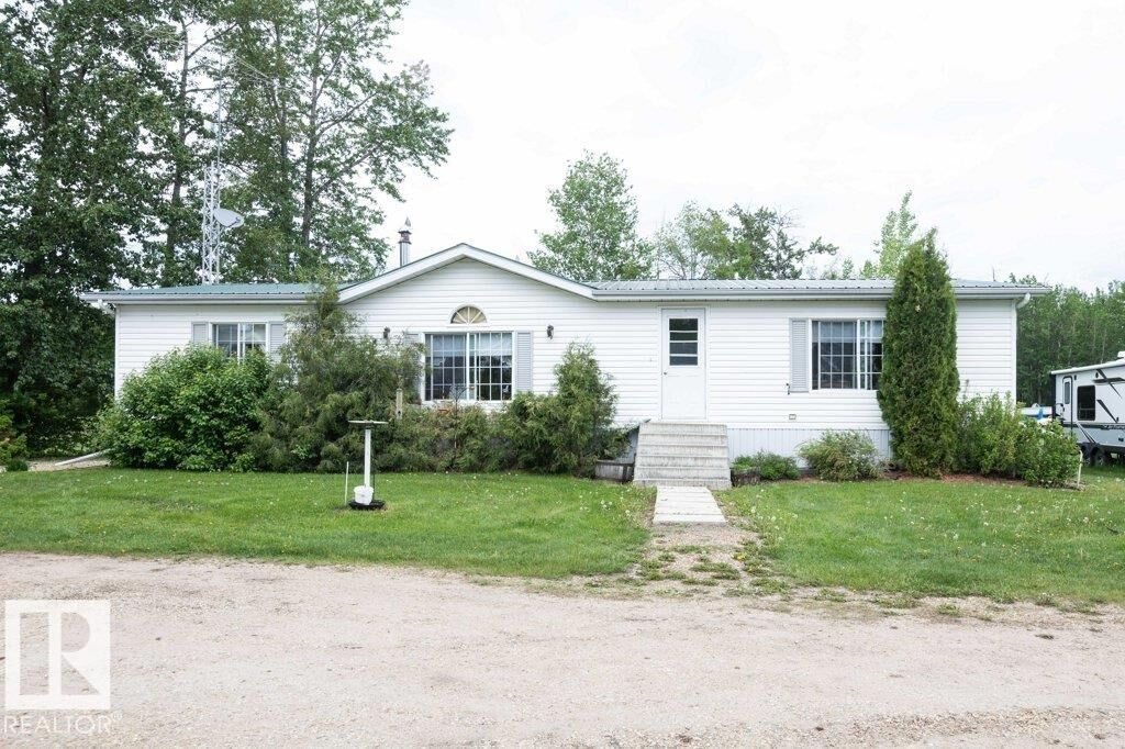 Property Photo: 4903A 47 Avenue AB T0G 1H0