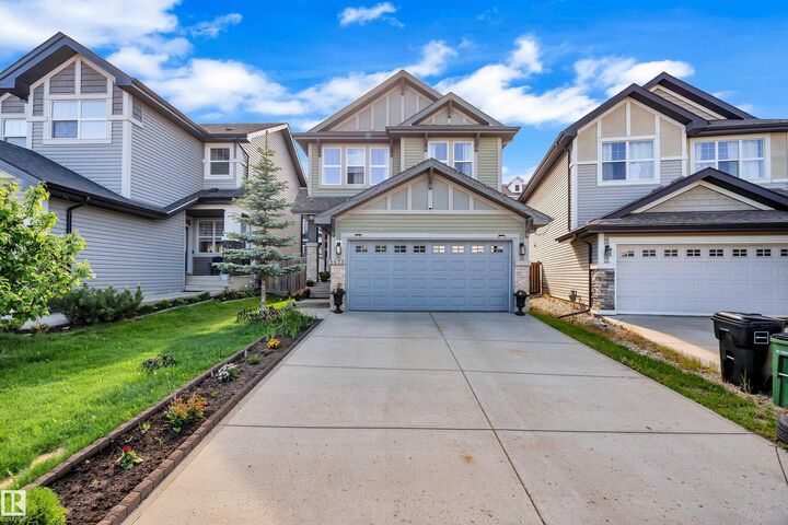 2573 Cole Crescent SW — photo 1