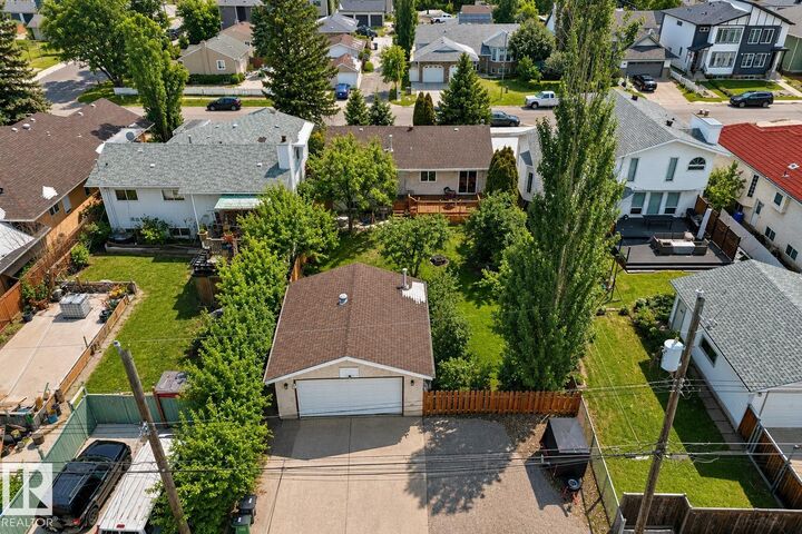 Property Photo: 9813 152 Street NW AB T5X 1X2