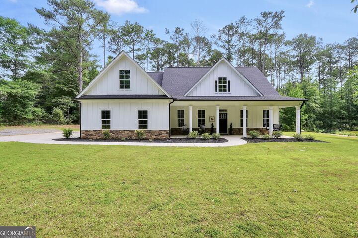 Property Photo: 1577 Stark Road GA 30233