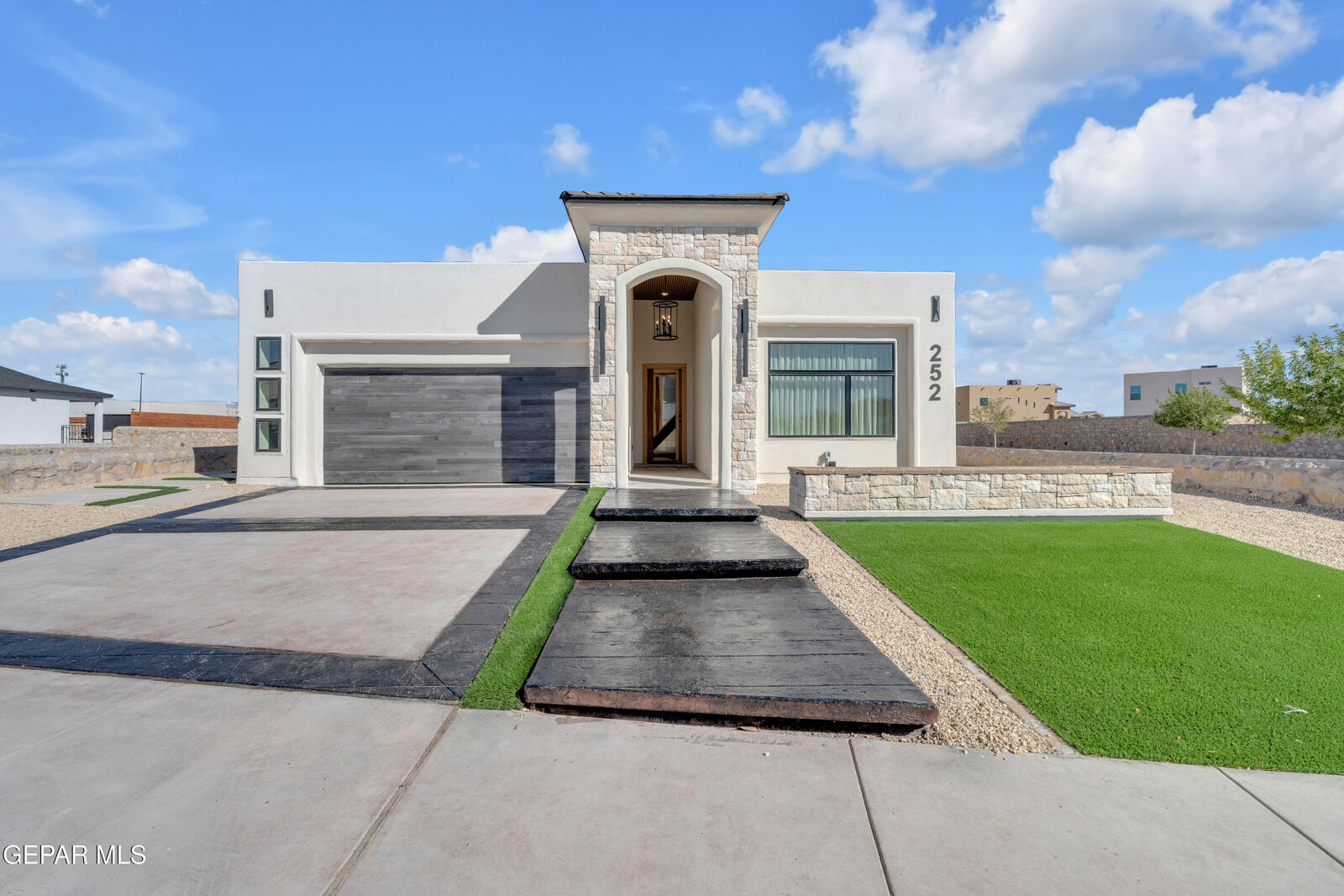 Property Photo:  236 Mar Vista Place  TX 79928 