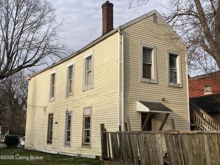 Property Photo: 2506 W Jefferson St KY 40212