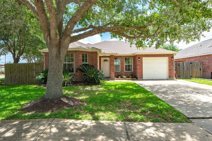 Property Photo:  5501 Rio Sabinas Street  TX 77583 