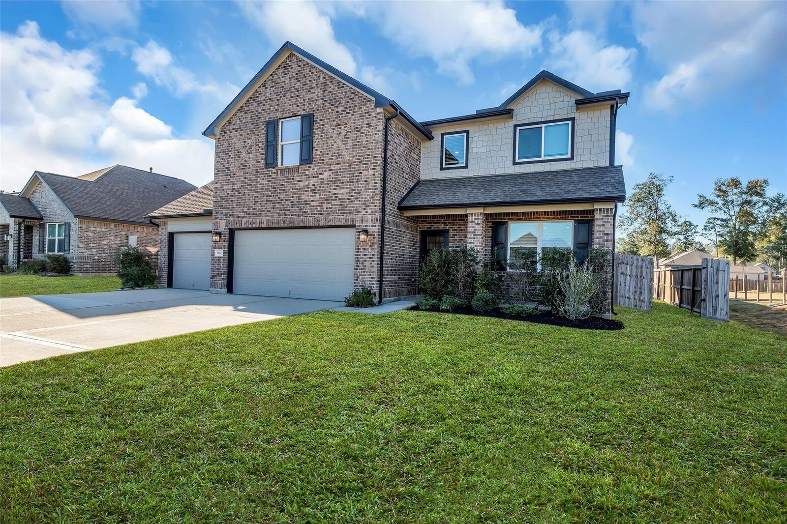 Property Photo: 12341 N Chestnut Hills Drive TX 77303