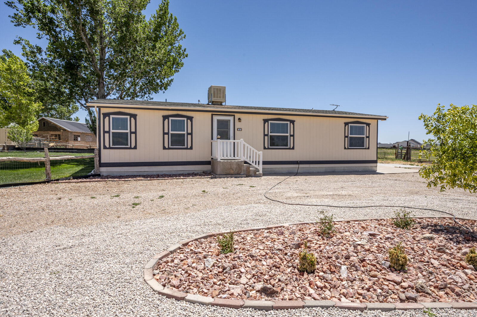 Property Photo: 255 W 3000 N UT 84721