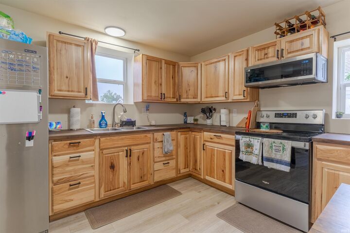 Property Photo: 3406 Hartmetz Avenue IN 47712-4809